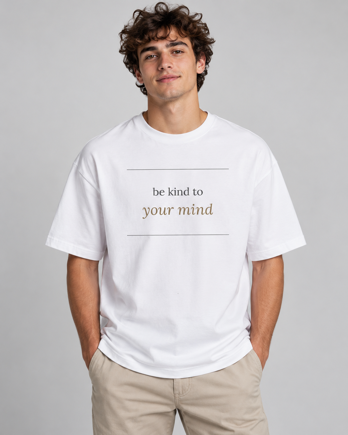 T-Shirt „be kind to your mind“ von ON2U am Modell (KI-generiert)
